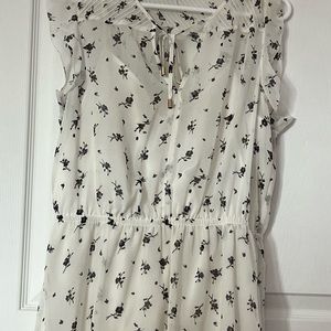 White/flowers summer dress